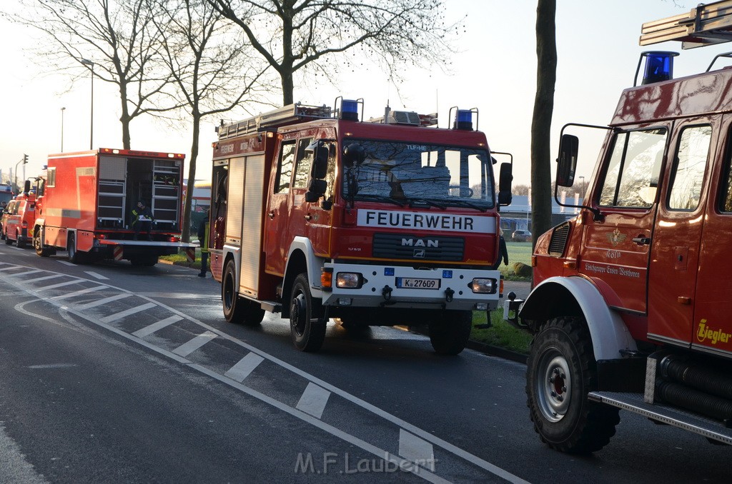 Feuer 3 Koeln Ostheim Rath Roesrathertstr P1179.JPG - Miklos Laubert